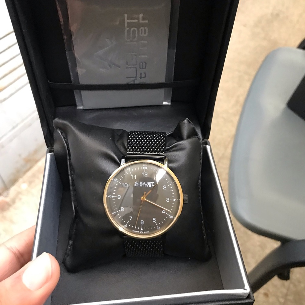 August Steiner black and gold watch - Picture 2 of 6